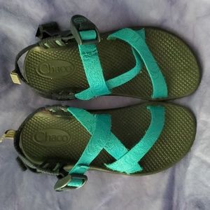 Like New Kids CHACO Sandals Size 2 Dark Teal
